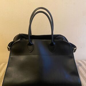 Elegant Black Handbag